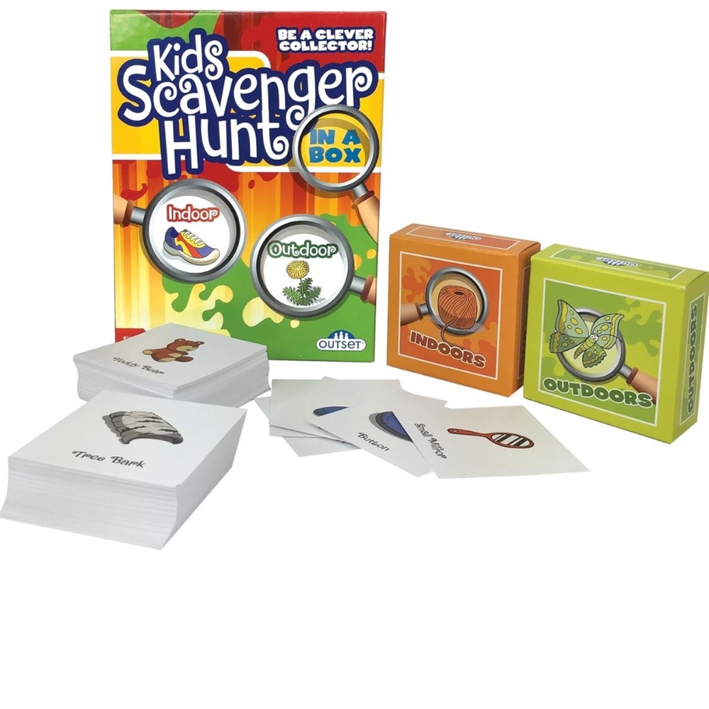 NIB! Kids Scavenger Hunt Game Set